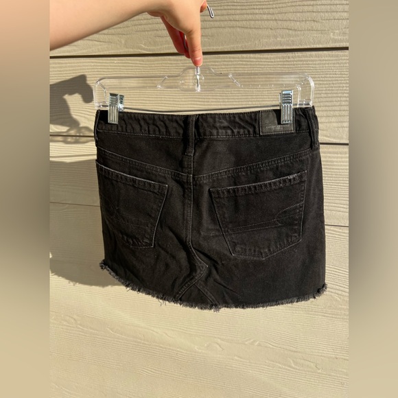 AMERICAN EAGLE Jean High Waisted Skirt in Black Wash - Picture 3 of 3